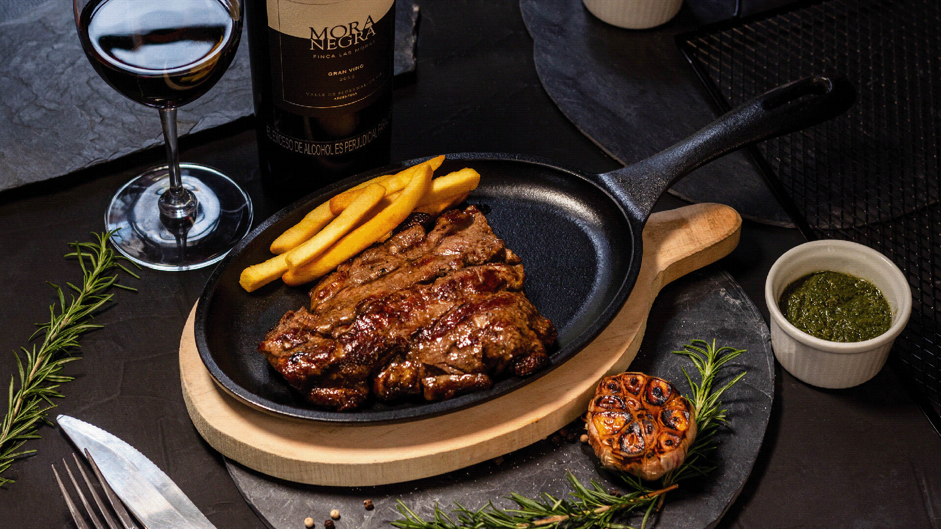 New York Strip Stek Med Vitlöks Smör